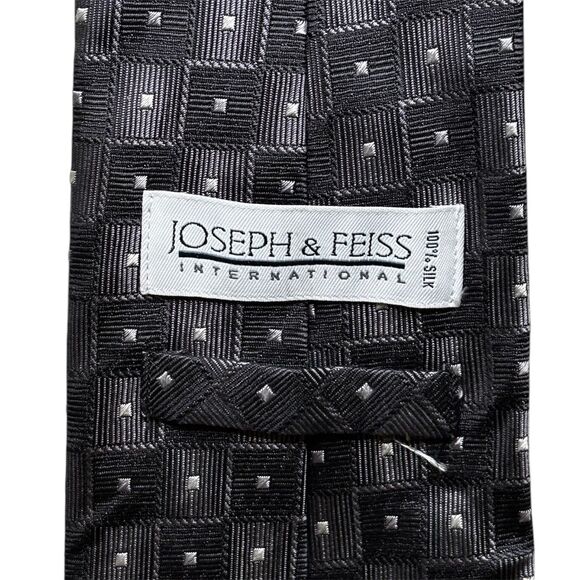 Joseph & Feiss Geometric Square Pattern Silk Tie Grey Silver - Picture 5 of 9